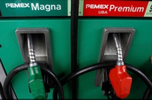 Hacienda cierra 2022 con más estímulo para gasolina Manga y al diésel